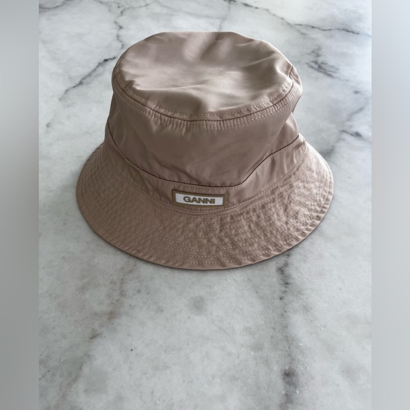 GANNI Tan Bucket Hat - Picture 2 of 10